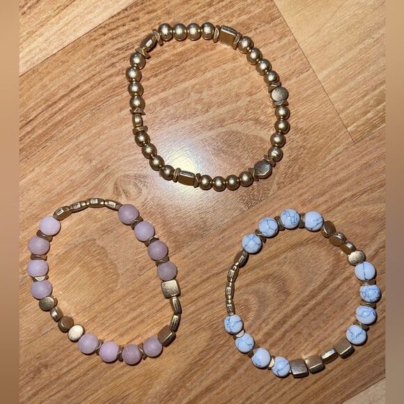 Set of 3 Gold and Pink Beaded Bracelets Set of 3 Gold and Pink Beaded Bracelets - Picture 3 of 8